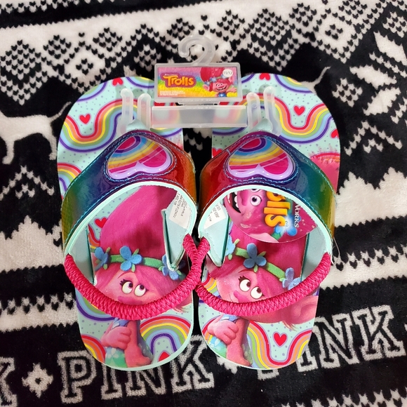 trolls sandals